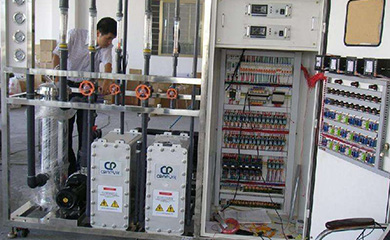 電子超青青草原AV视频出水水質符合美國ASTM純水水質標準、我國電子工業部電子級水質技術標準(18MΩ.cm、15MΩ.cm、10MΩ.cm、2MΩ.cm、0.5MΩ.cm五級標準)、我國電子工業部高純水水質試行標準、美國半導體工業用純水指標、日本集成電路水質標準、國內外大規模集成電路水質標準。<br />
